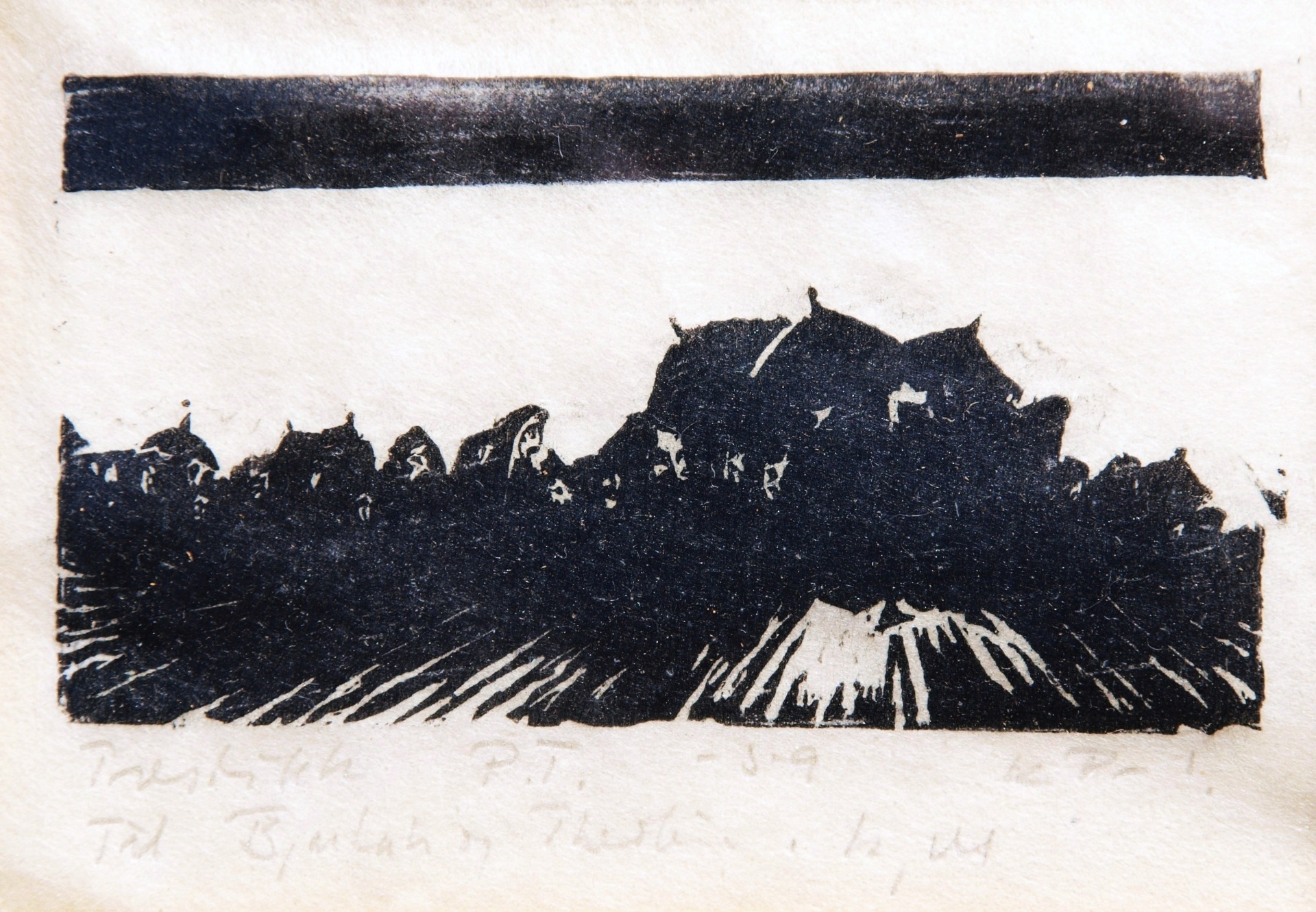 KPI Messe I 1959 8,5x12,5 Trestikk. Fra Færøyene. I kunstnerens eie © foto Ådne Njå. Inspirert av Povl Christensen.